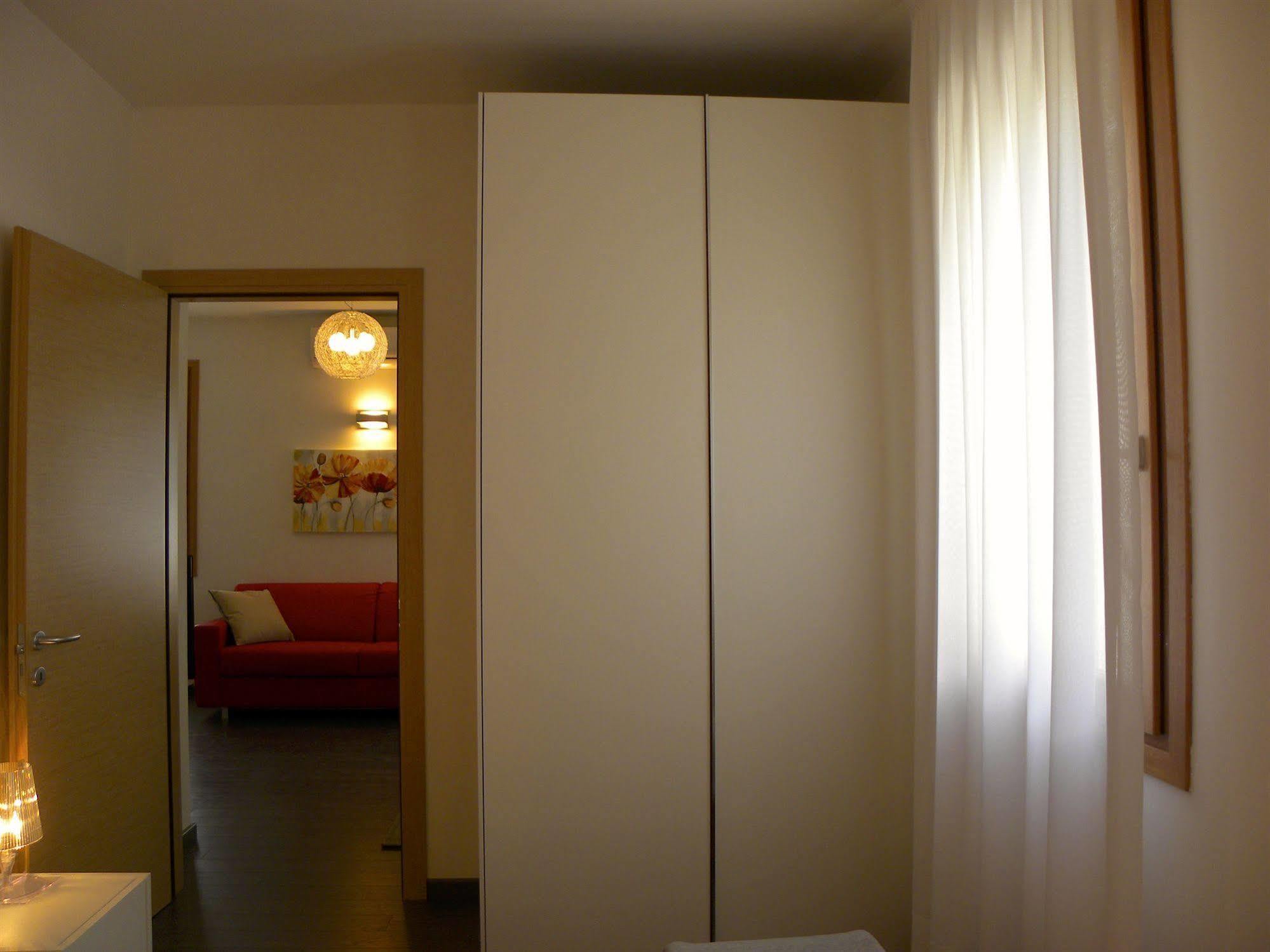 Venice Apartments Dante Μέστρε Εξωτερικό φωτογραφία