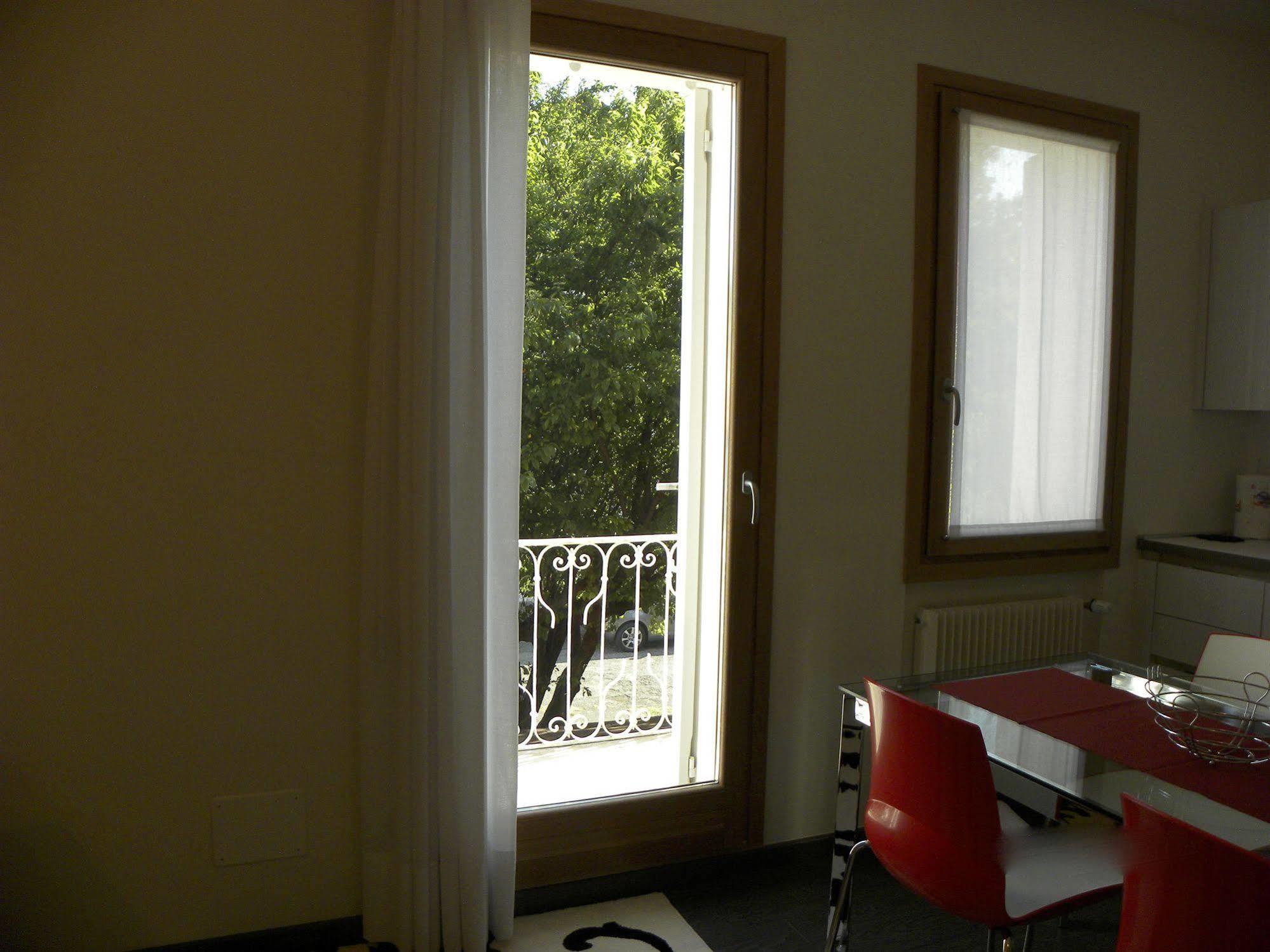 Venice Apartments Dante Μέστρε Εξωτερικό φωτογραφία